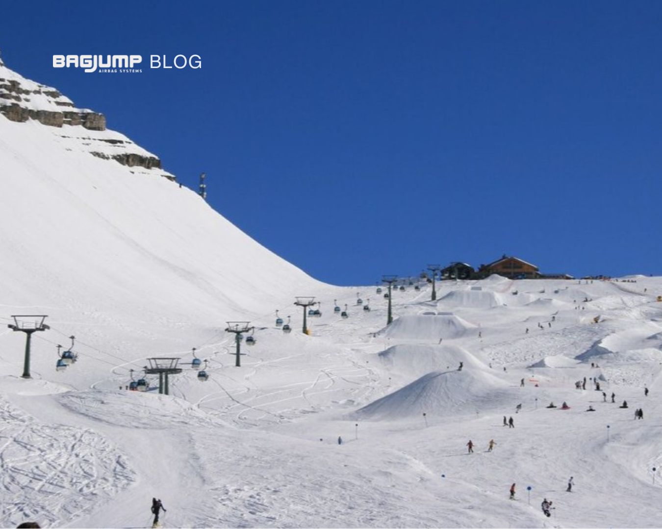 Ursus Snowpark is one of the largest and most scenic parks in the Alps. Located above the forests of Madonna di Campiglio, the park offers long, flowing terrain with several jump and rail zones.